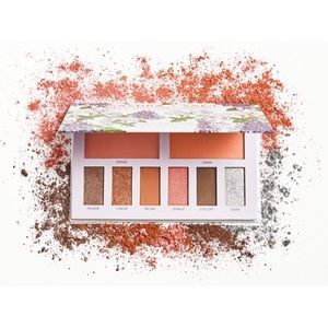 Sakura & Sage Vegan Eyeshadow & Blush Palette.